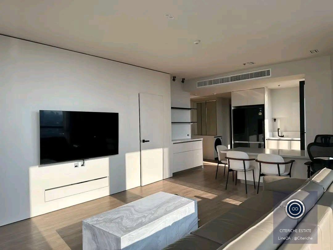 High Floor City View | The Issara Sathorn | Luxury 3-Bedroom Condo